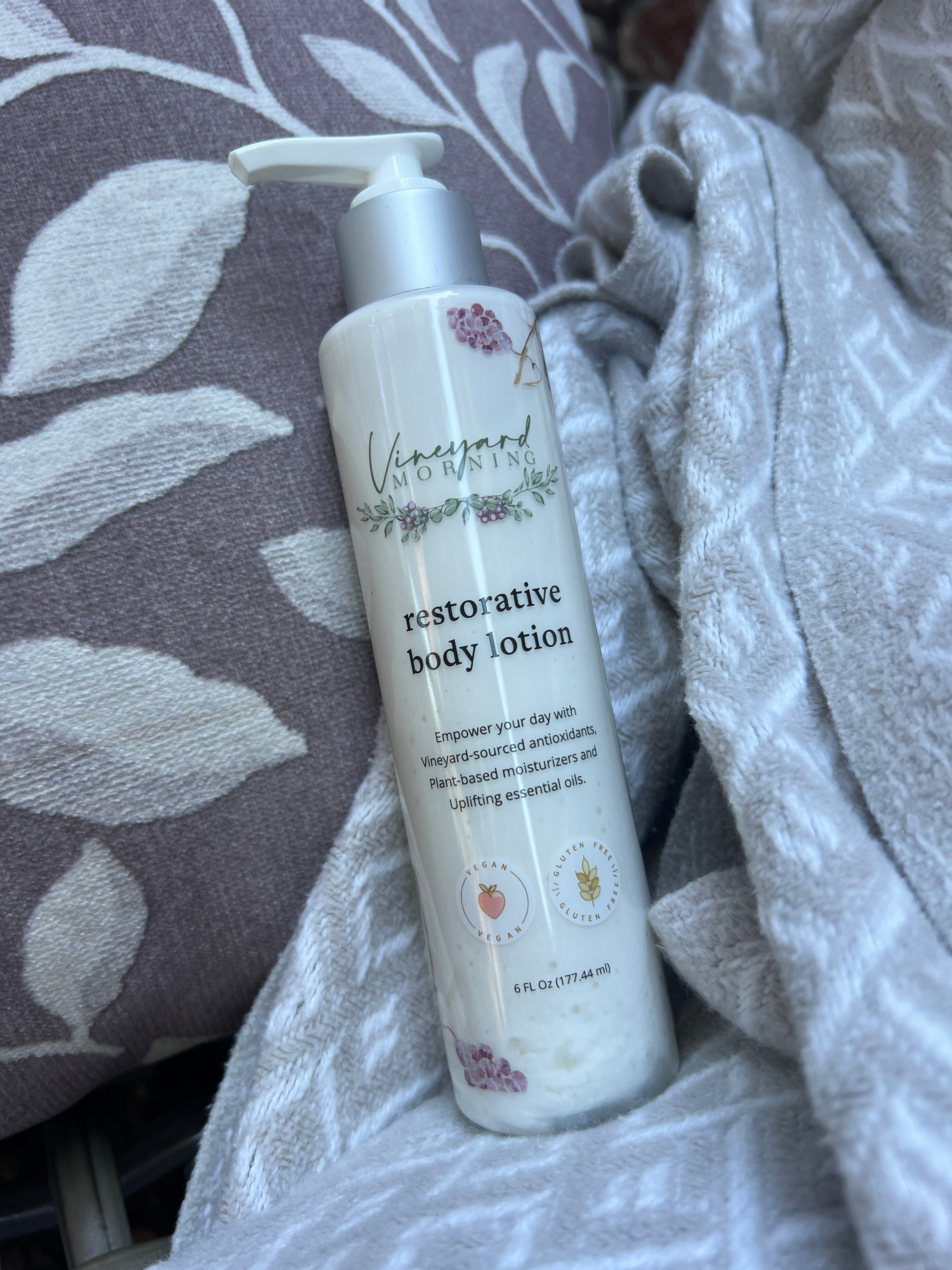 Gentle body moisturizer with vineyard-sourced ingredients